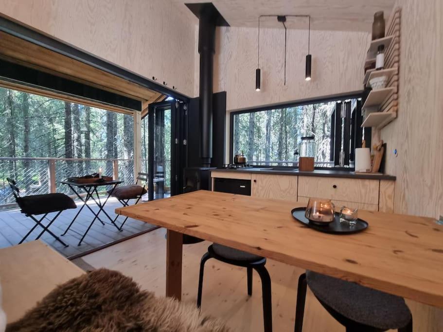 Treetop Ekne - Hytte I Skogen Med Hengebru Hotel Levanger Exterior photo