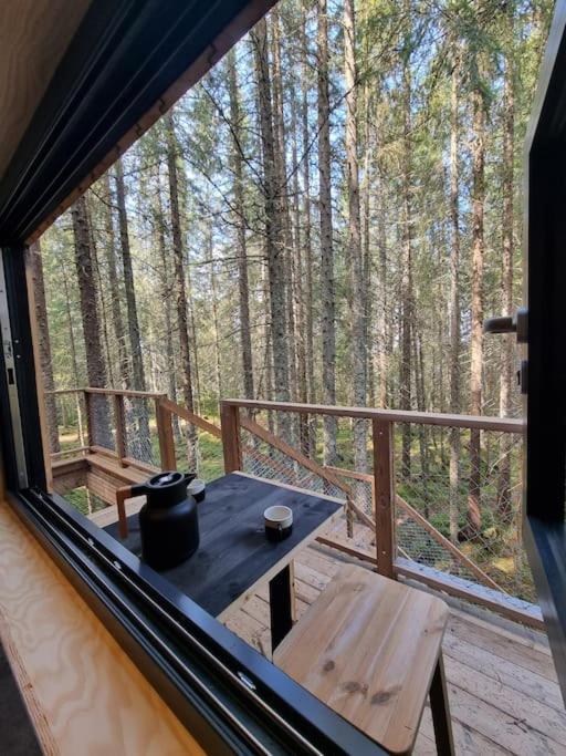 Treetop Ekne - Hytte I Skogen Med Hengebru Hotel Levanger Exterior photo